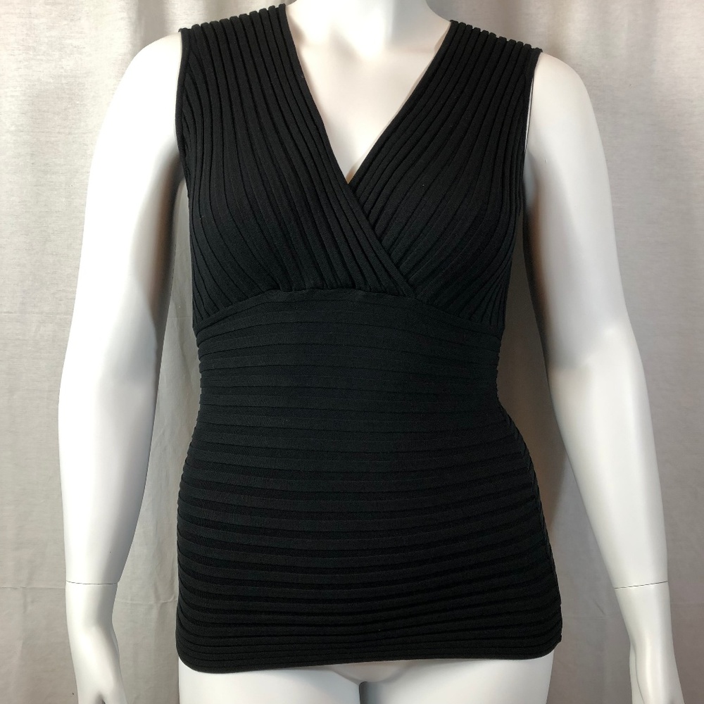DOLCE & FABULOSO Black Sleeveless Silk Sweater